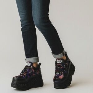 YÖSUKE USA Floral Platform Sneakers Size: EU 37 | 23.5 cm US Size 7